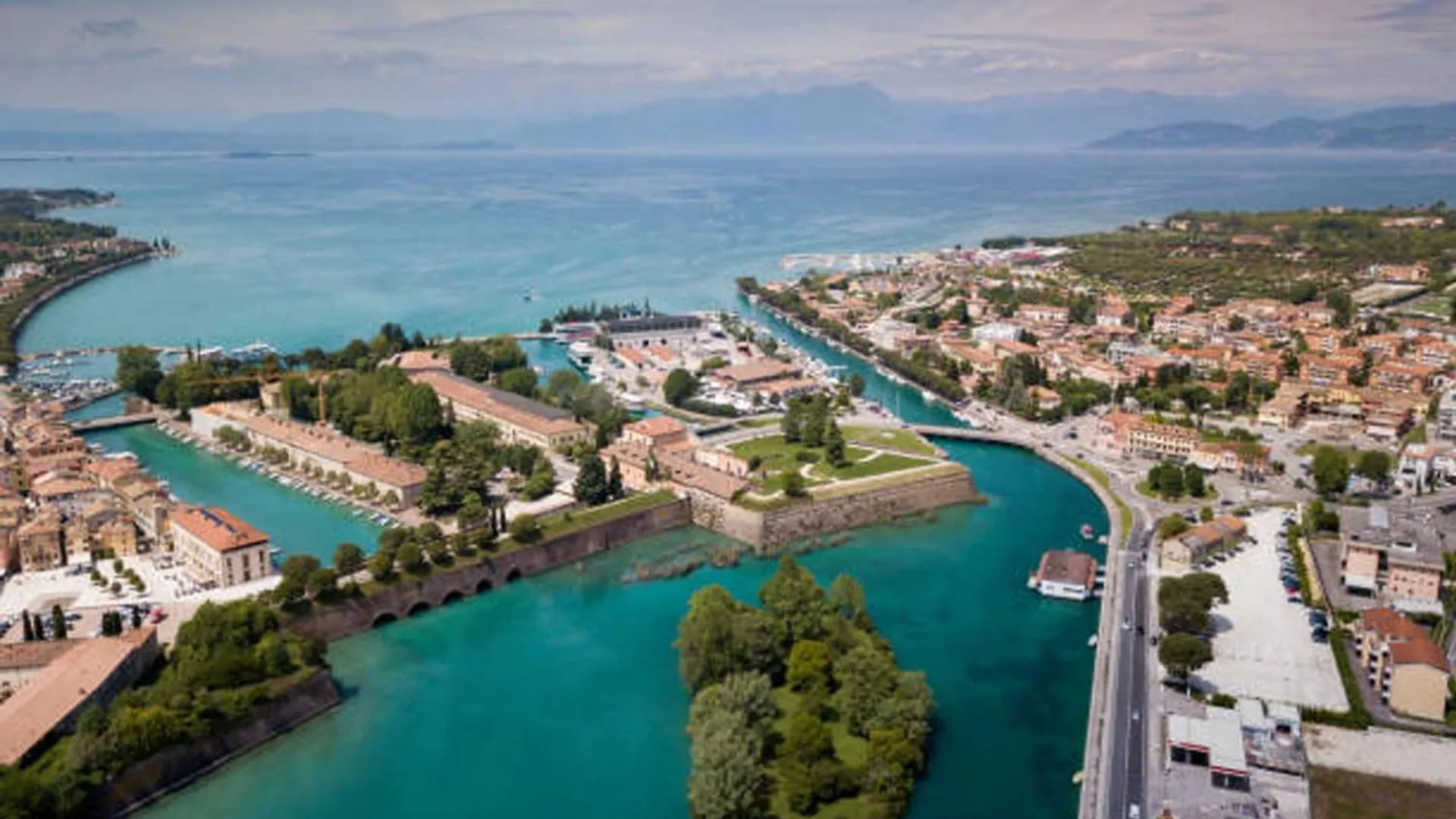 Tokyo Apartment - Comfort Moderno A Due Passi Dalle Attrazioni Del Garda Peschiera del Garda