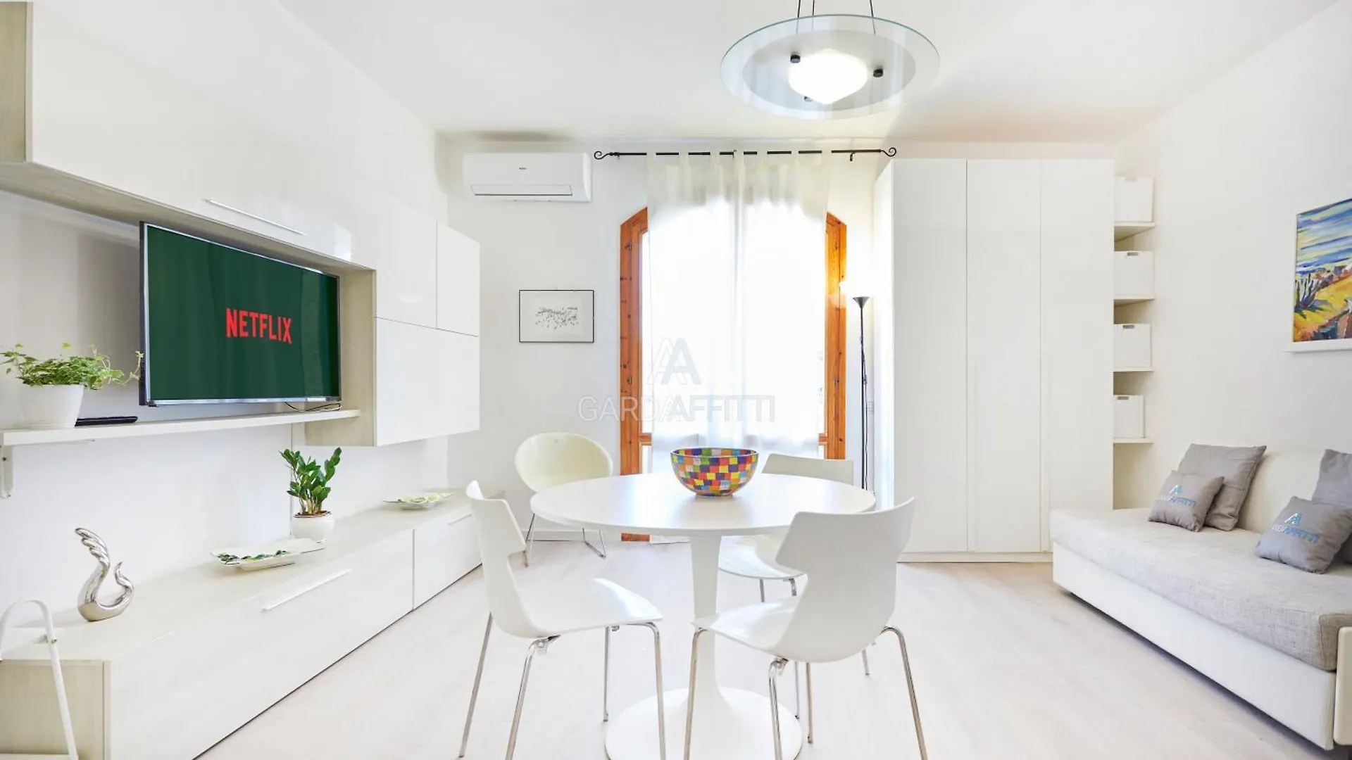 Tokyo Apartment - Comfort Moderno A Due Passi Dalle Attrazioni Del Garda location