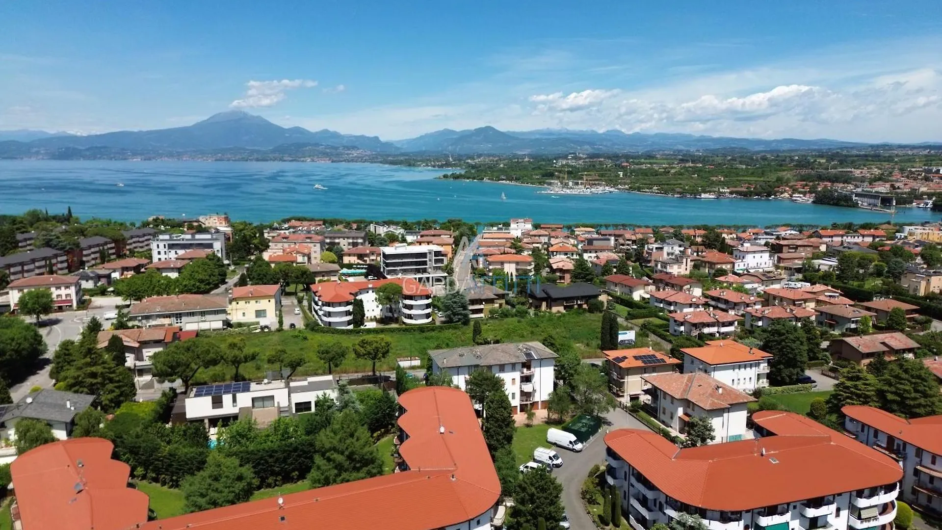 Tokyo Apartment - Comfort Moderno A Due Passi Dalle Attrazioni Del Garda Peschiera del Garda İtalya